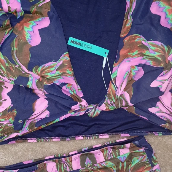 Fashion Nova Navy Blue Multicolor Printed Two-Piece Swim Set - Picture 3 of 3